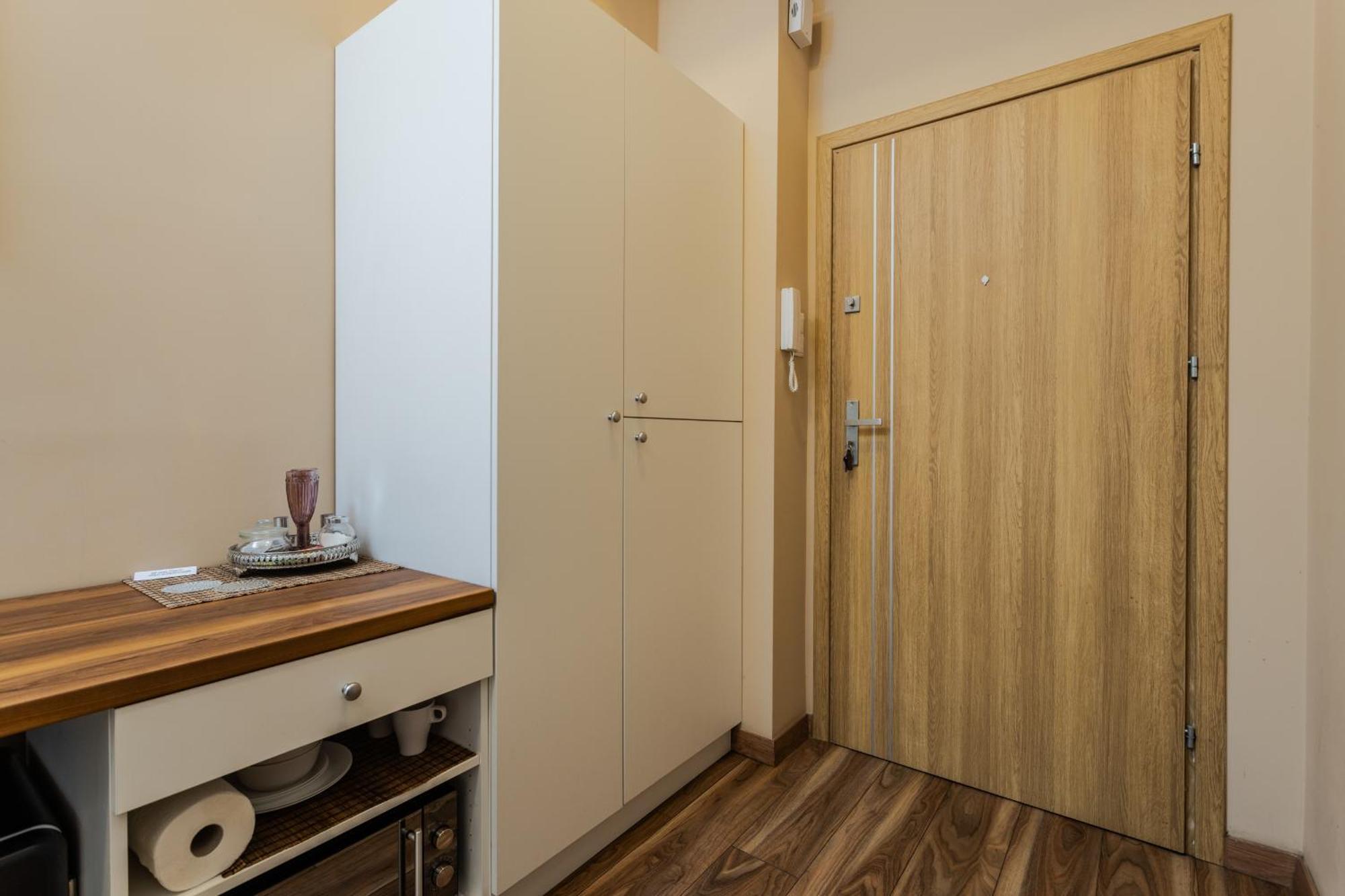 Functional And Comfortable Very Berry Studios In Poznan By Noclegi Renters Exterior foto