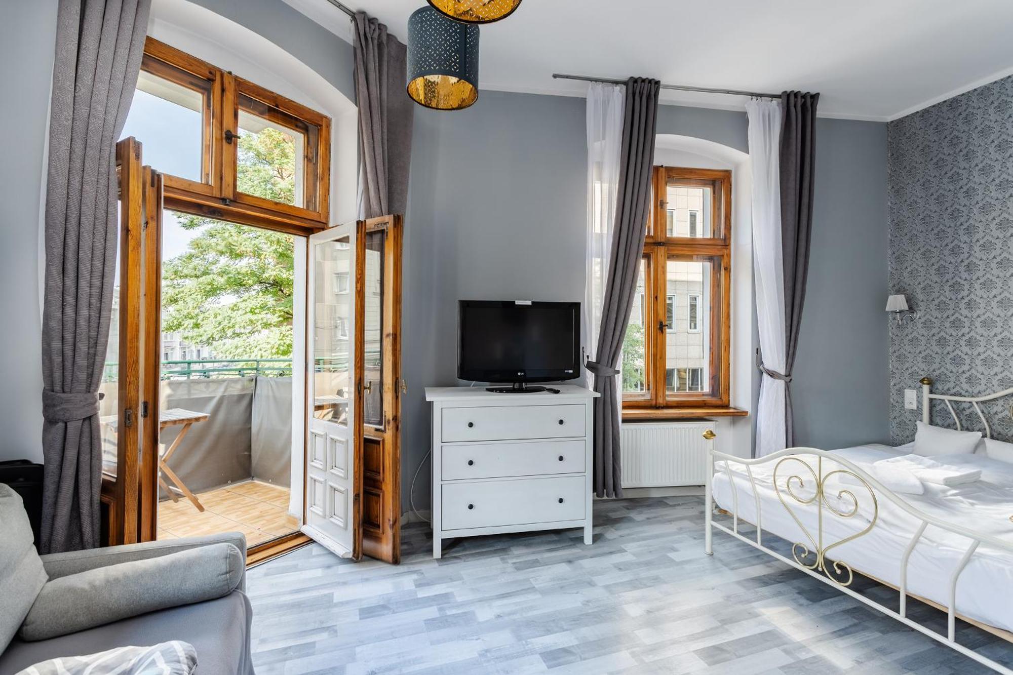 Functional And Comfortable Very Berry Studios In Poznan By Noclegi Renters Exterior foto
